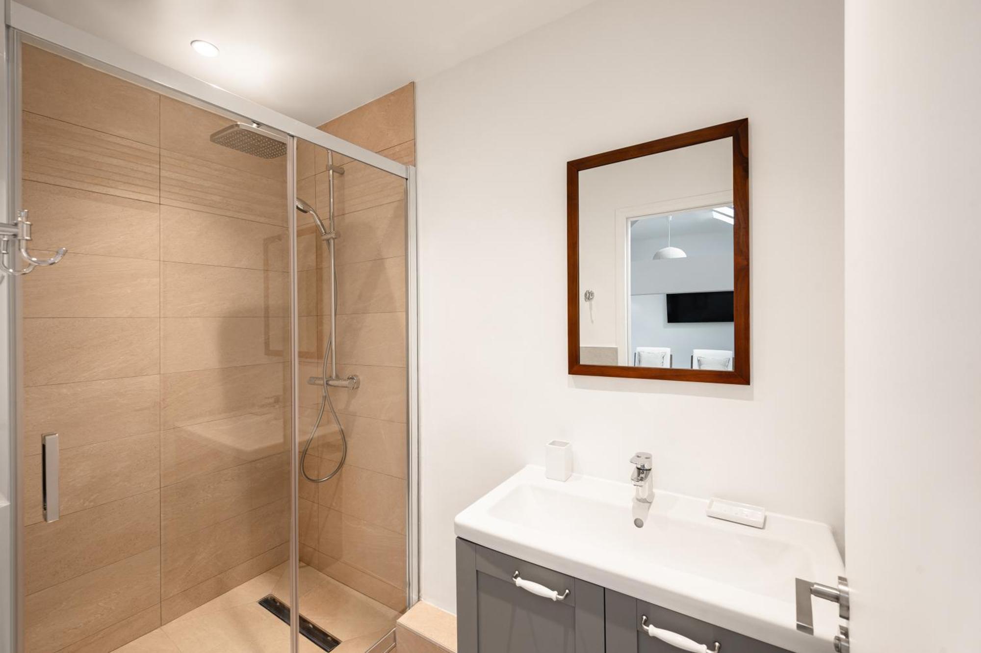 Appartement Luxueux Au Coeur De Saint Germain Des Pres París Exterior foto
